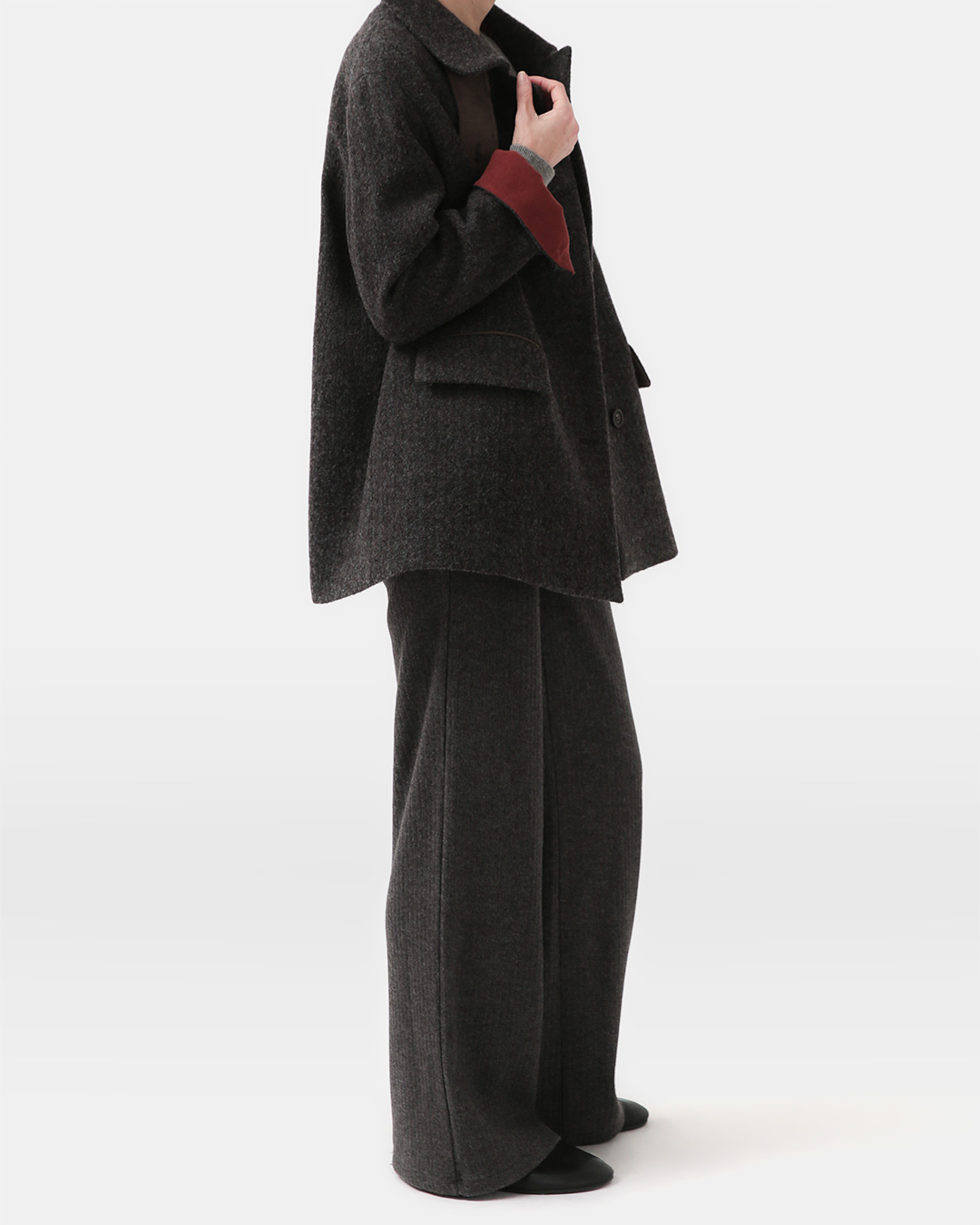 Full of details in every corner<br> If you are looking for a coat