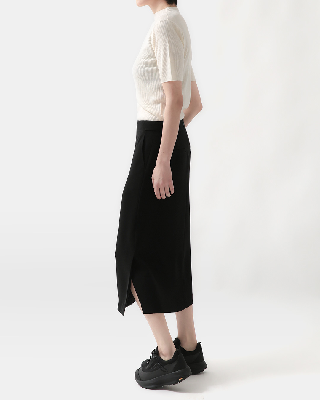 100% wool that wraps you softly<br> pure half sleeve knit 4 Colors