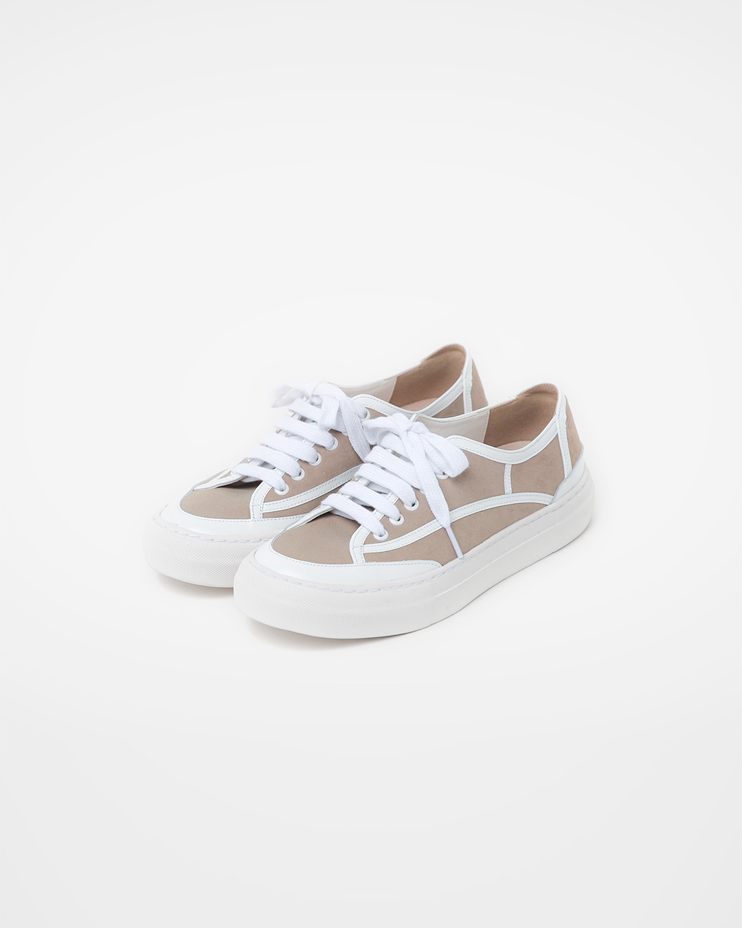 Blends naturally with any style<br> suede mix panel sneakers