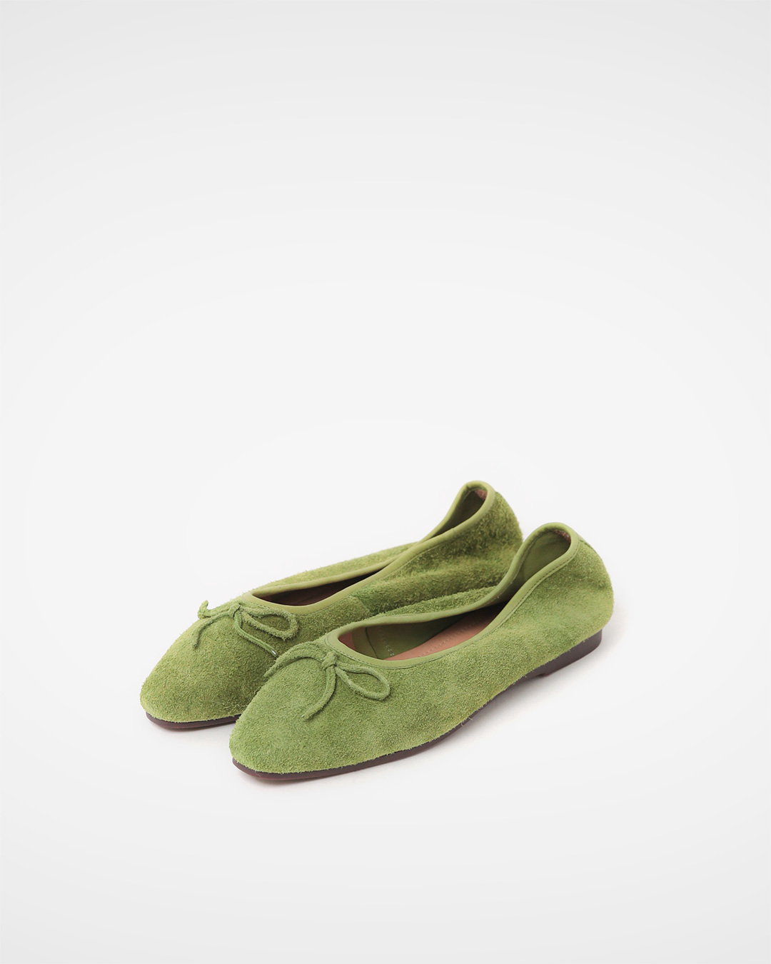 I want to keep it and treasure it<br> moss suede ballet flat