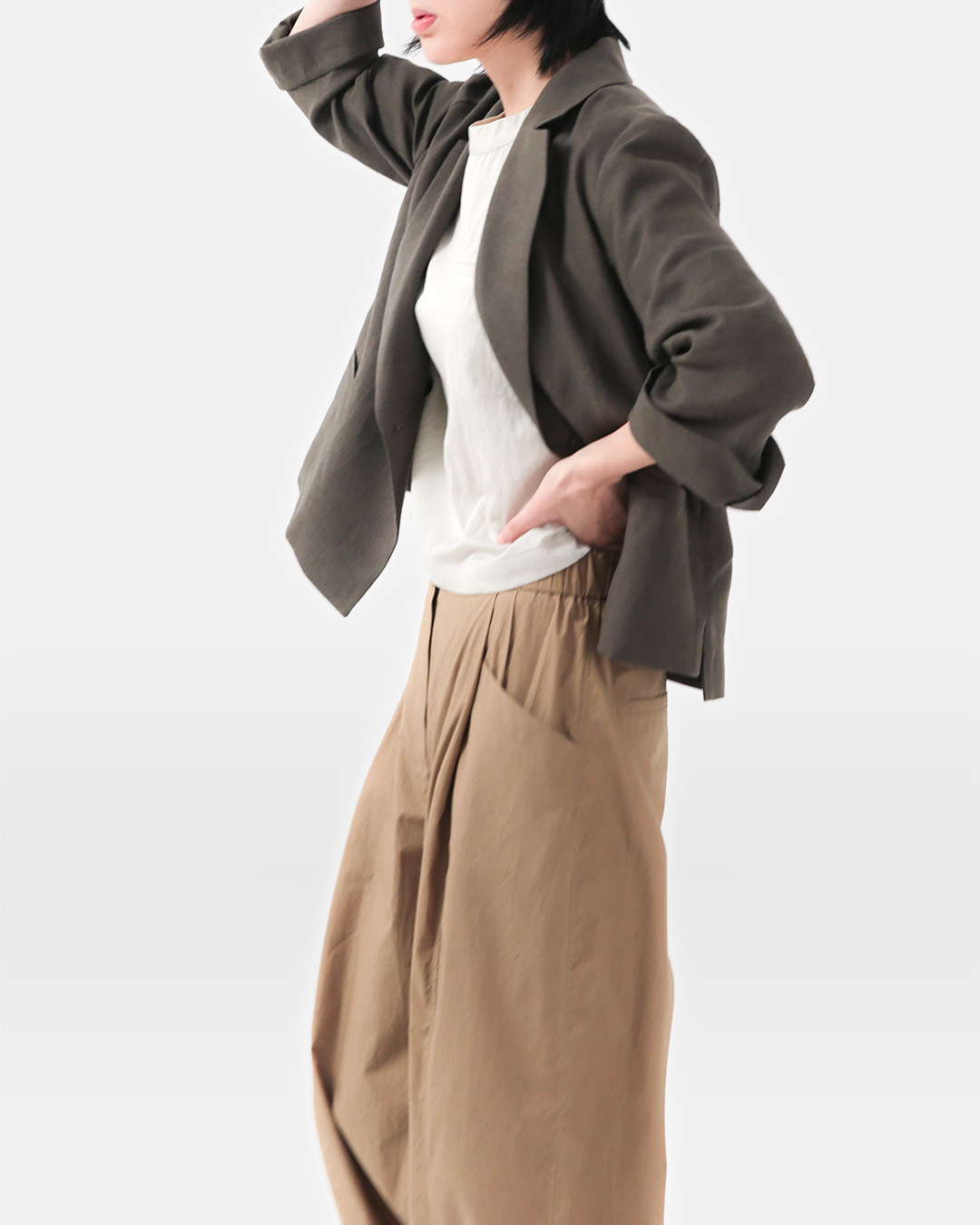 Graceful formal look completed comfortably<br> Cotton Linen Double Jacket