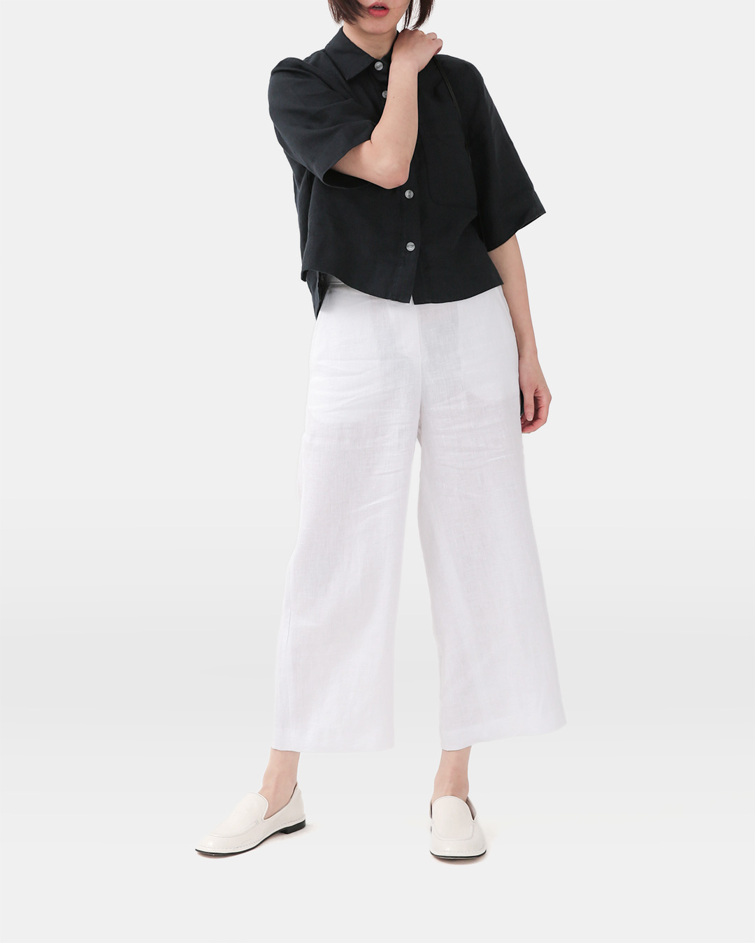 If you can't give up style even on hot days,<br> Pure Linen Wide Pants (White 77)