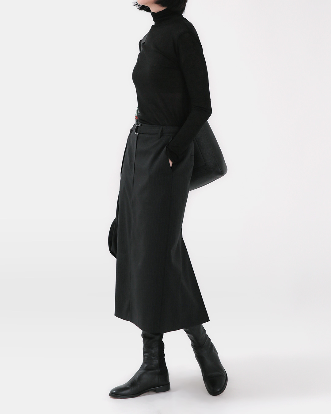 Simple and elegant beauty, the everyday choice<br> pinstripe belted pencil skirt
