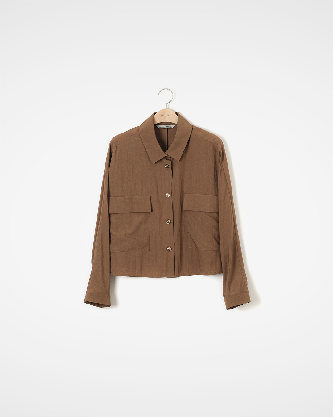 Freely between shirt and outer<br> transitional pocket shirt