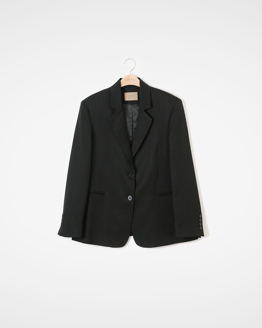 The power of a refined silhouette<br> tailored linen blend jacket