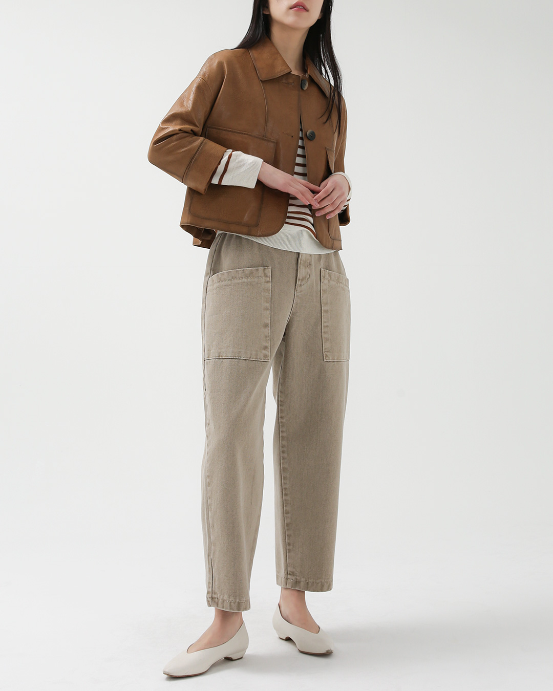 A feeling that is completed even with a light touch<br> Premium Lambskin Crop Jacket