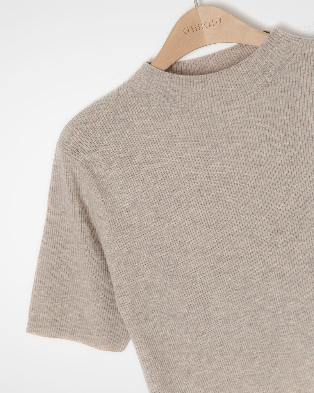 100% wool that wraps you softly<br> pure half sleeve knit 4 Colors