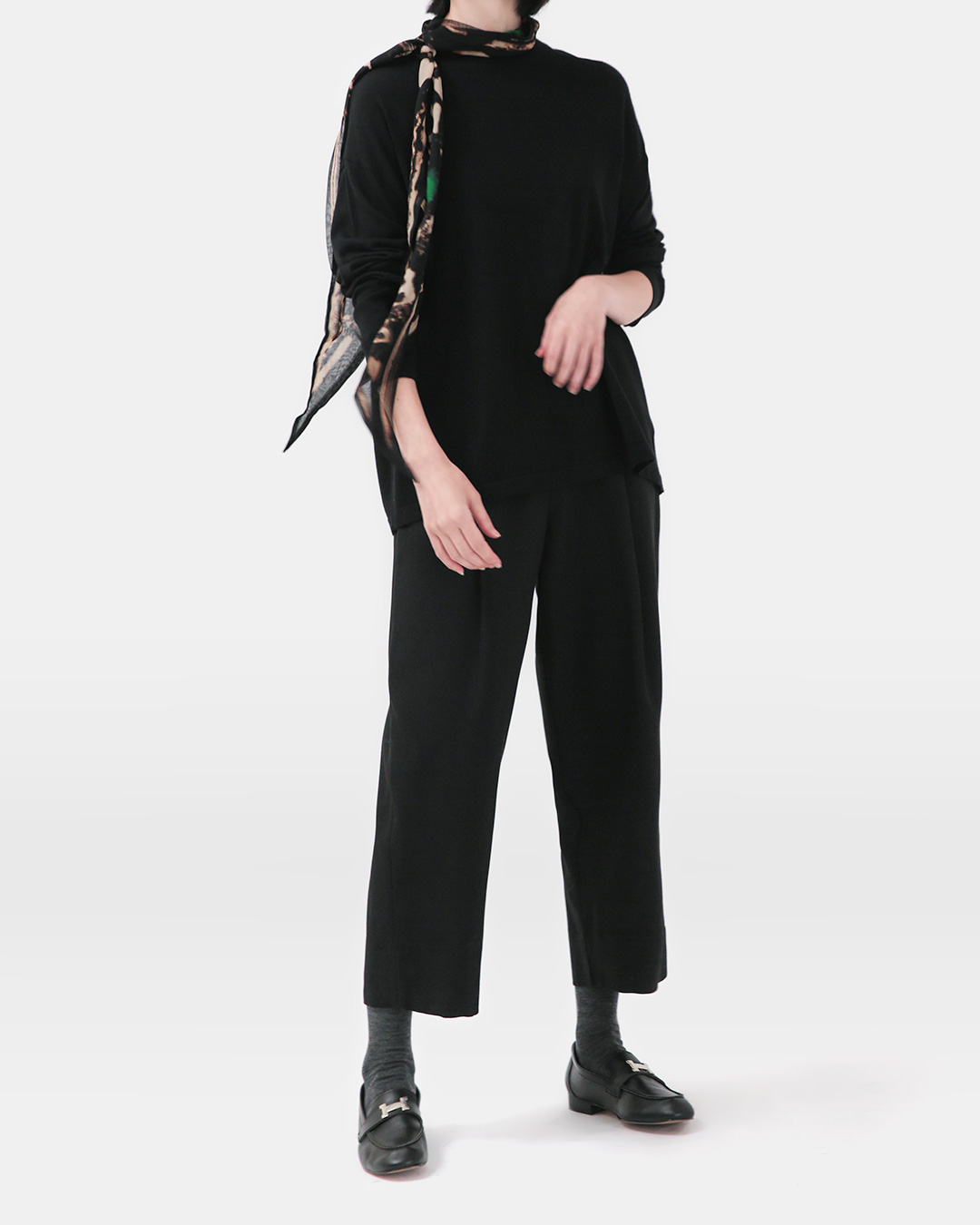 Comfortable all day long, neat and tidy<br> half-banding slacks