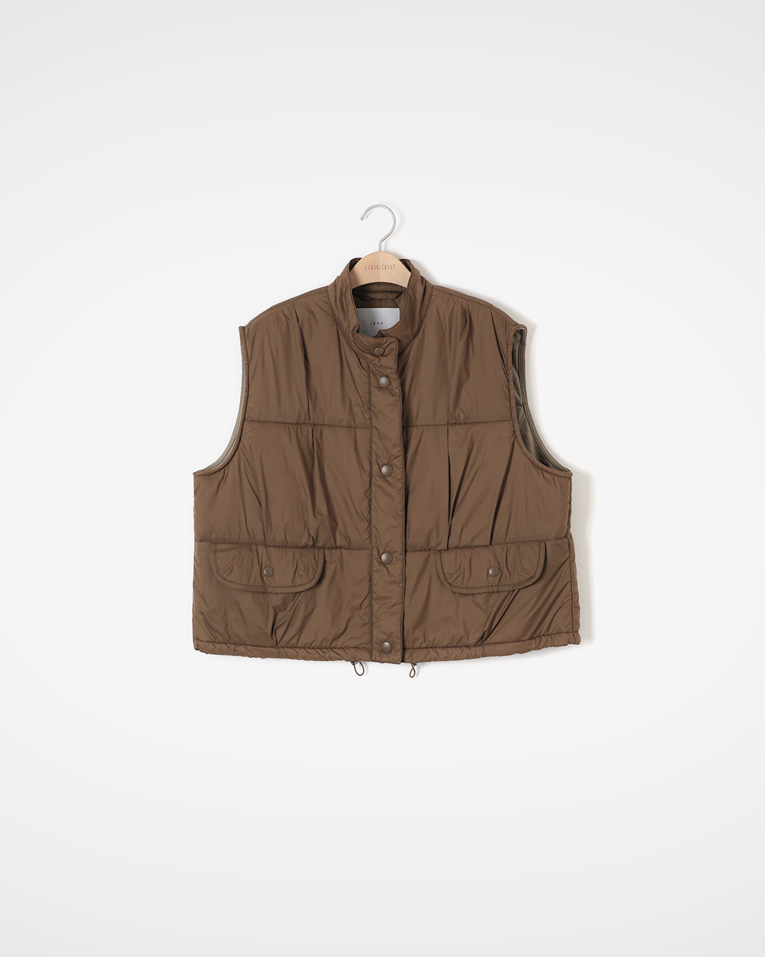 Just put it on lightly and let it warm your body<br> Vest that lifts slightly
