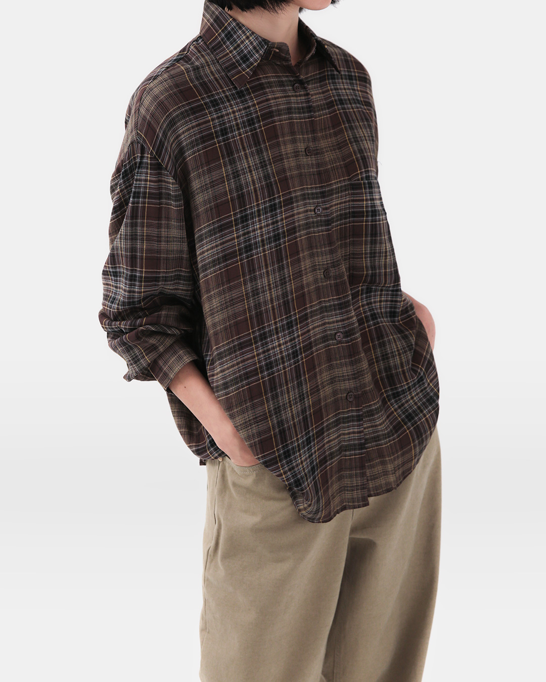 Filled with the mood of Autumn, four seasons<br> The versatile Classic Check Shirt