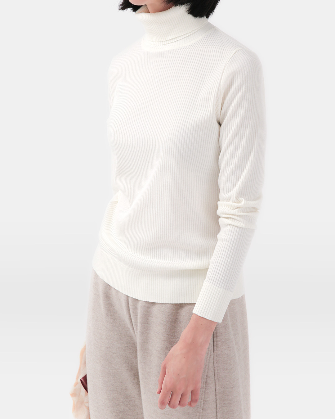 Height: Slim silhouette with a bone<br> Turtleneck Tower, not stuffy