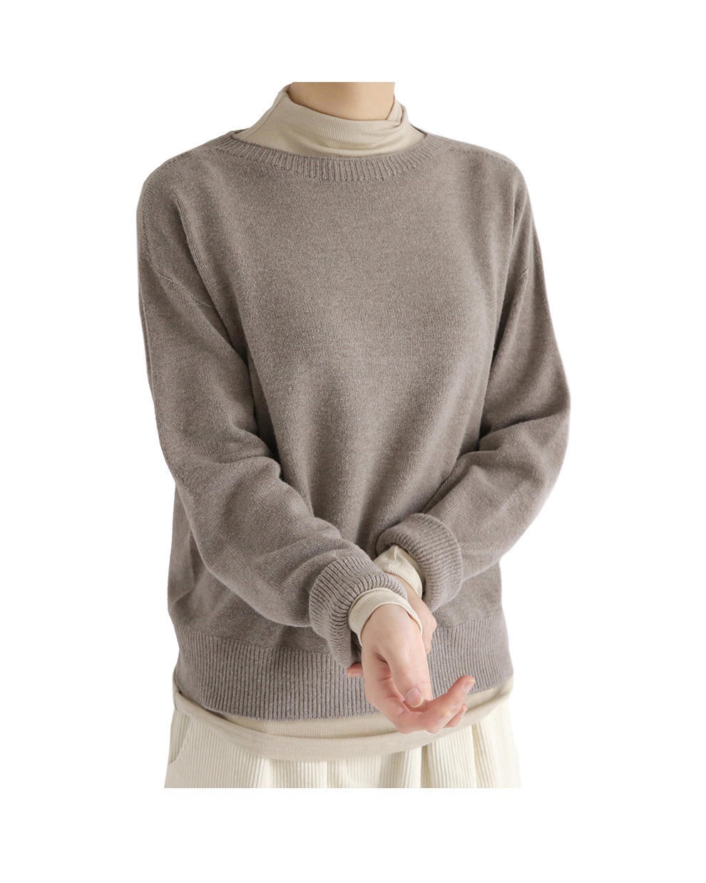 Italy Viscose Knit<br> Raund neck regular fit Oatmeal
