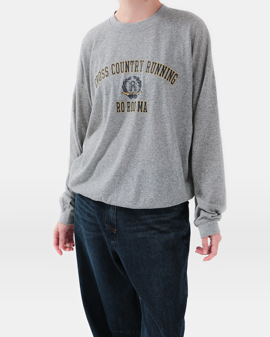 When you need a classic touch to your casual look<br> College Lettering Sweatshirt