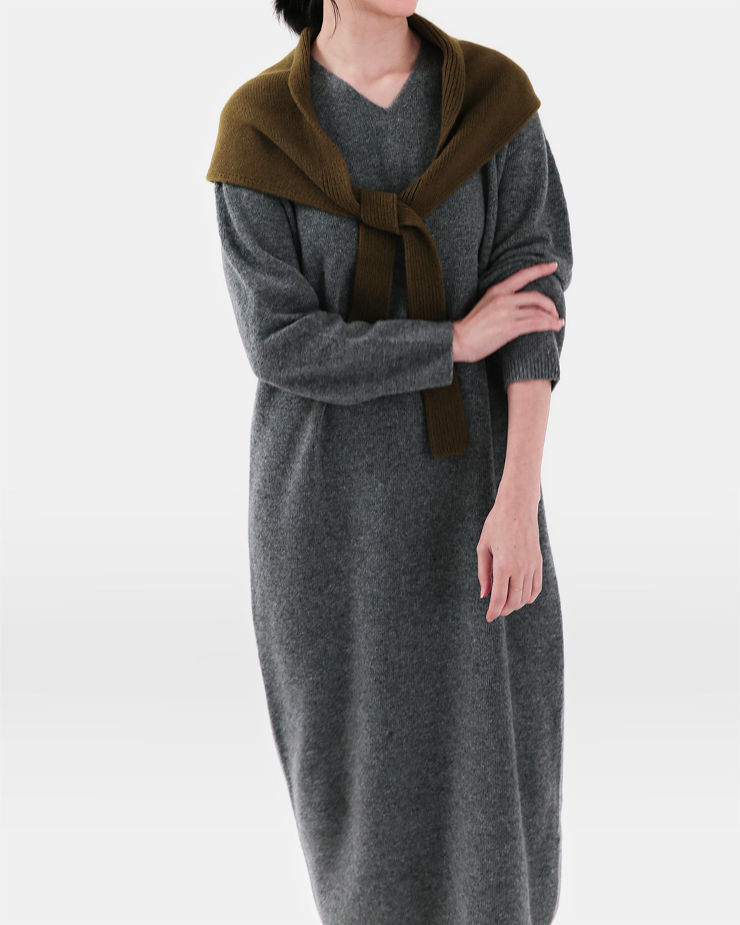 I can leave the whole day to you<br> 100% Wool V-neck One Piece