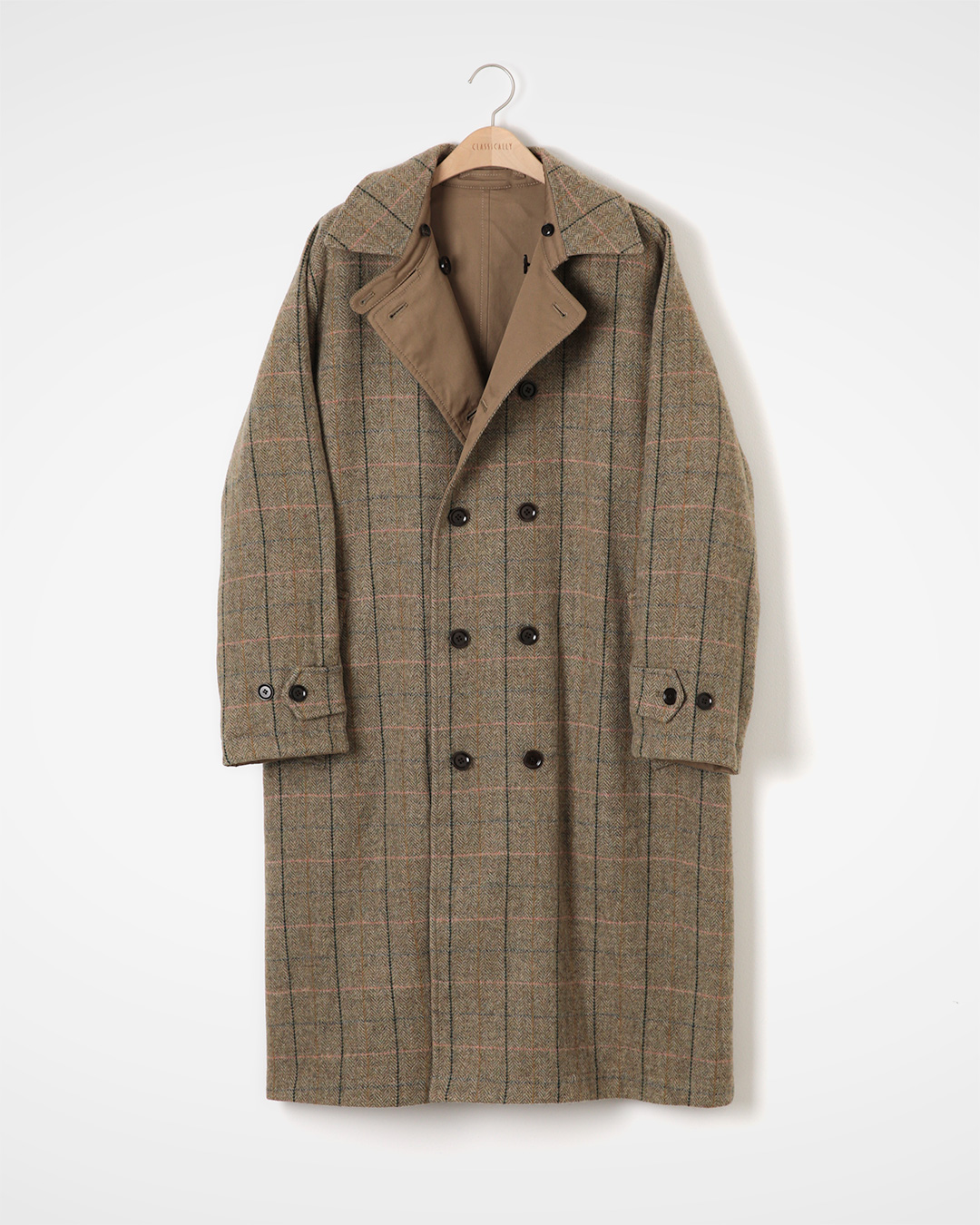 One side is Classic Check Wool Coat, the other side is<br> One side is a plain solid trench coat