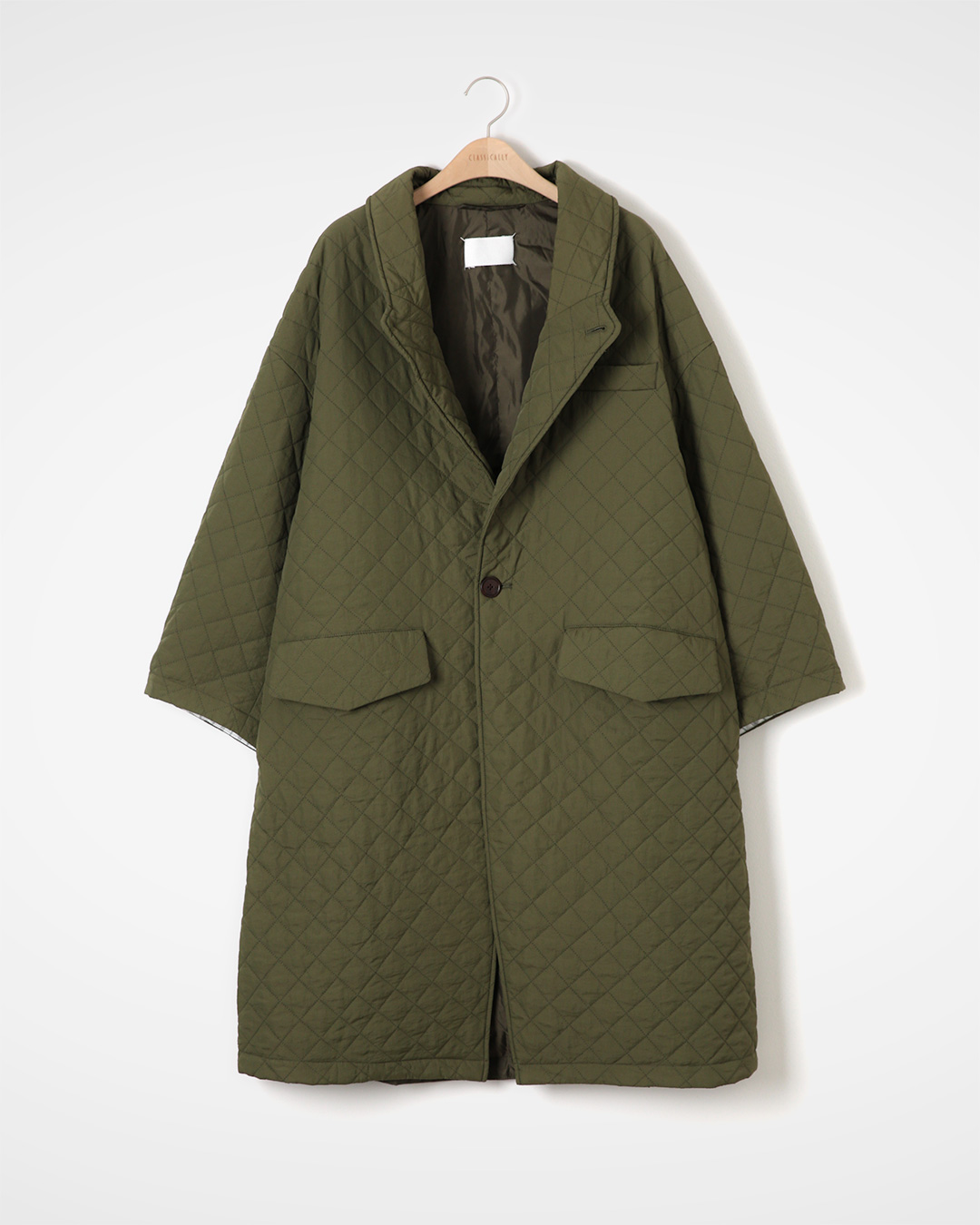 Inspired by military liner coats<br> quilted liner long coat