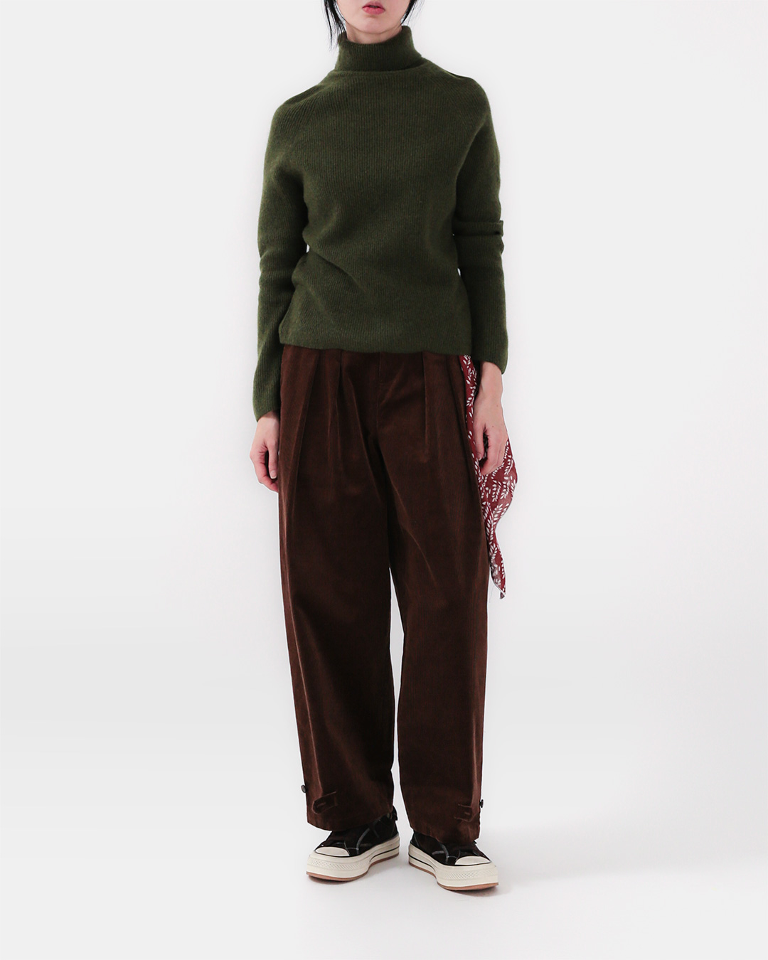 The warmth of 100% cashmere<br> 2 Colors to wrap up your day