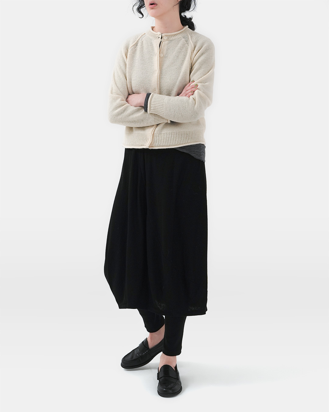 하나로 완성되는 layered<br> tencel-wool layered skirt leggings