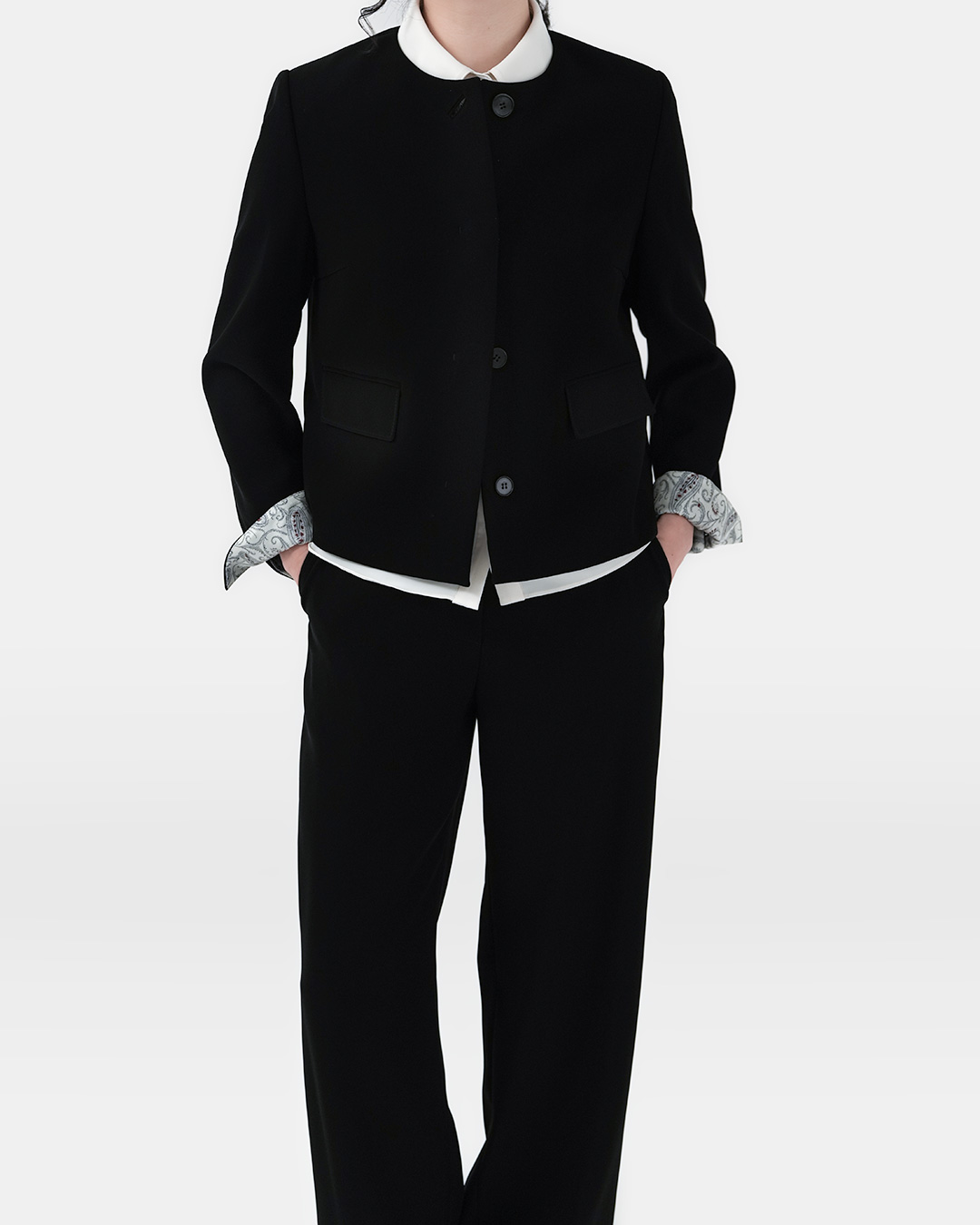 A seemingly indifferent elegance<br> Japanese Milpa collarless jacket