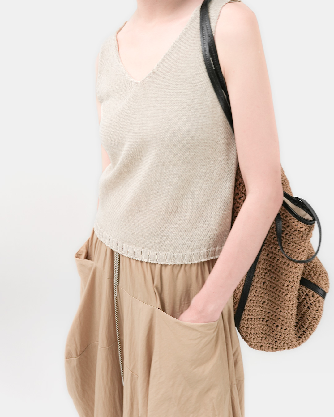 성글성글한 짜임이 멋스러운 Summer Knit Vest<br> linen blend knit sleeveless vest