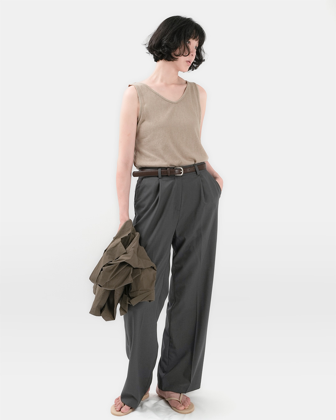 A neat straight fit that drapes beautifully<br> daily formal wide slacks