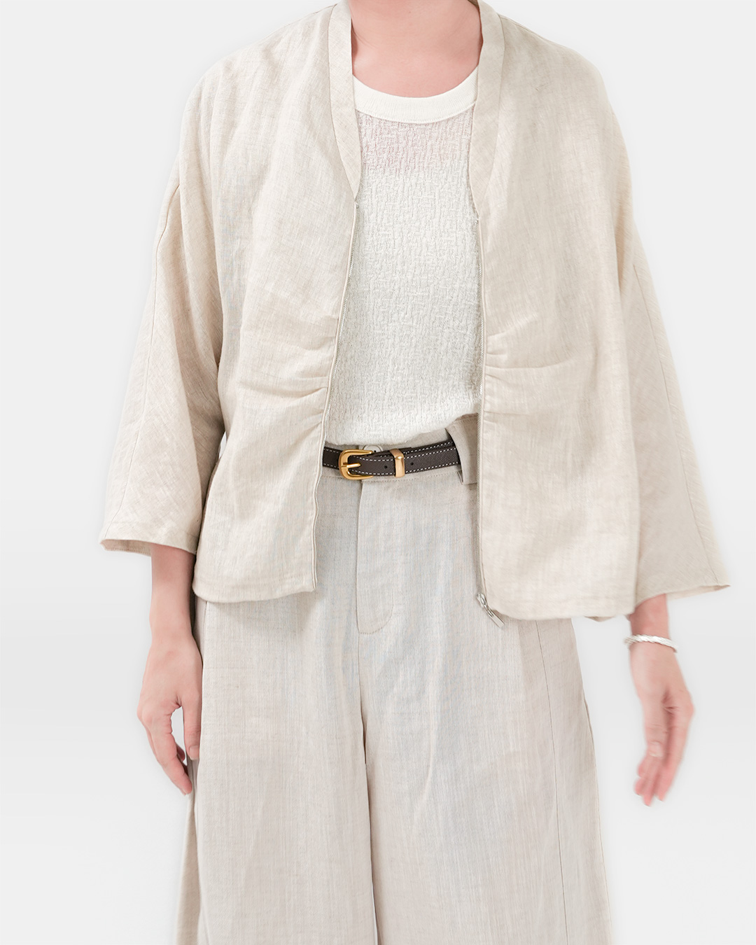 가볍게 갖춰 입는 Summer 재킷<br> Linen Sleeveless Zip Jacket