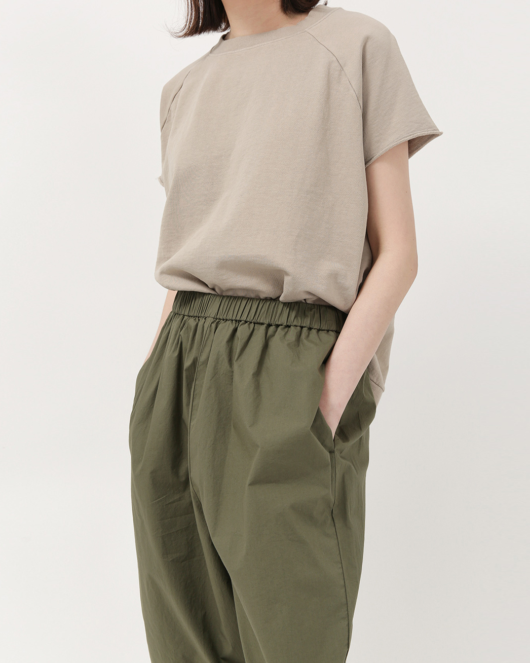 CLASSY N MORE<br> 가볍고 담백한 Summer Sweatshirt