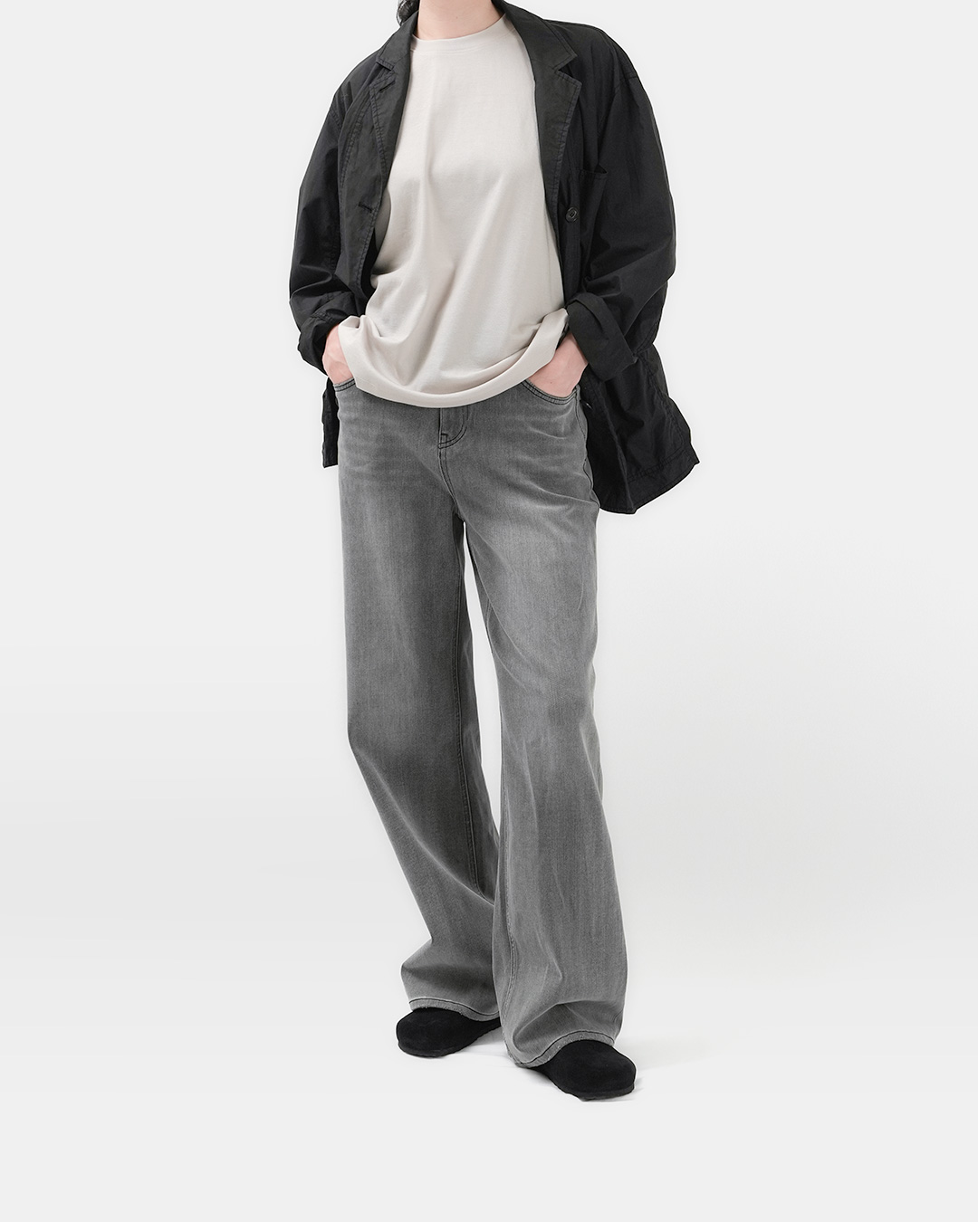 Blue 데님보다 차분하고<br> Black 데님보다 Soft Gray Ton