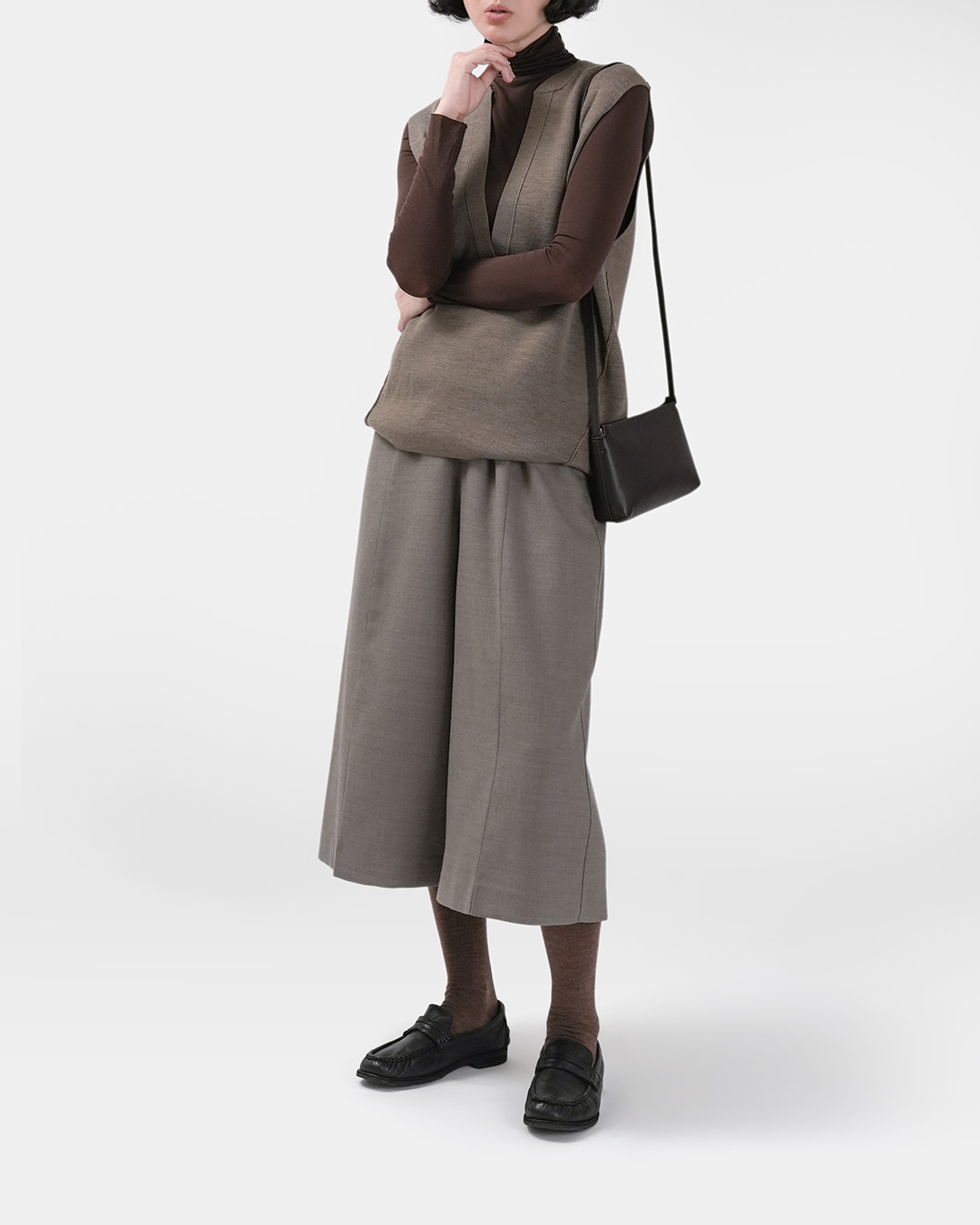 Elegant like a skirt, comfortable like pants<br> Relaxed Wide Culotte Pants