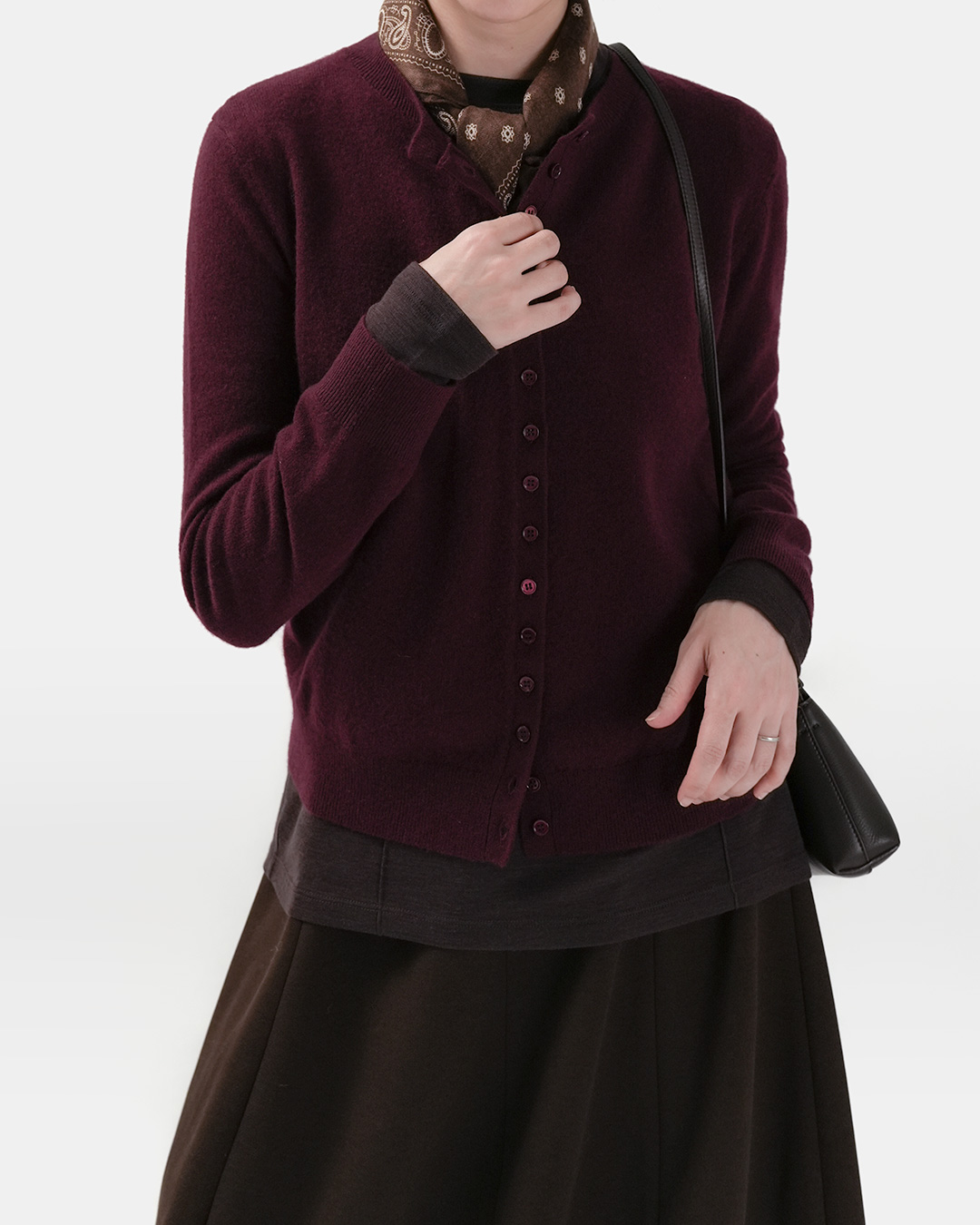 작은 단추가 만든 Graceful 리듬<br> Pure Wool Fine-Button Cardigan