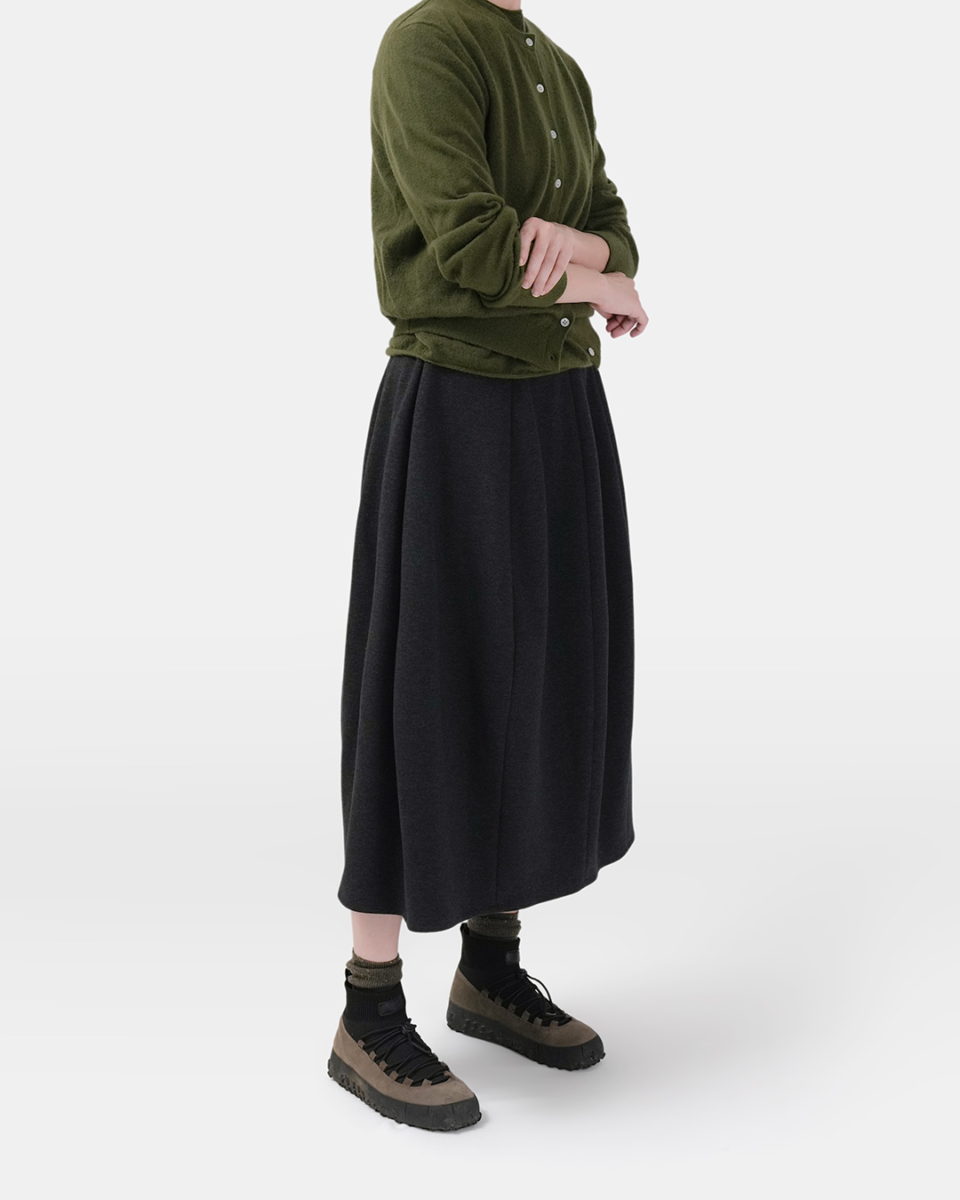 Since it is fundamental, the material is important.<br> Mulberry Silk Cashmere Cardigan