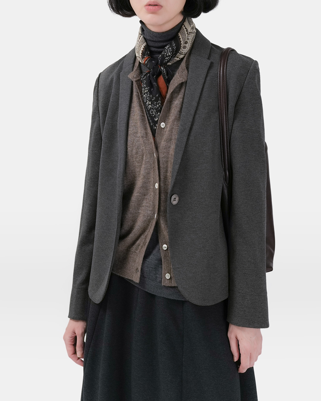 Lightly thrown on, it gives a smart impression<br> Lightweight Stretch Single Blazer
