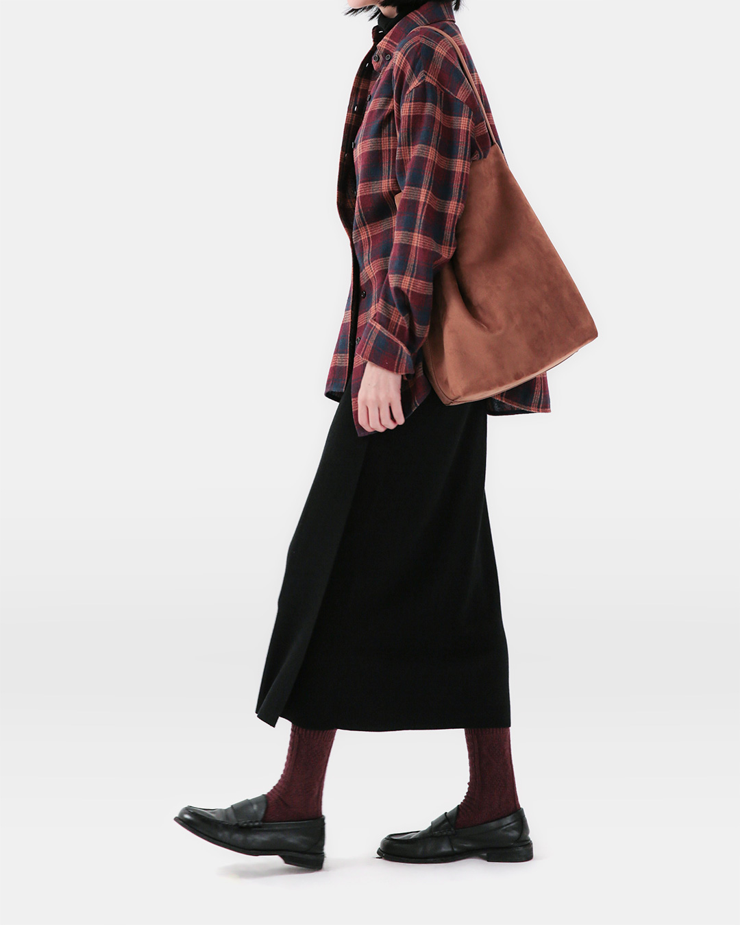 밀도 높은 Wool 100% 군살은<br> 부드럽게 가리는 Winter Skirt