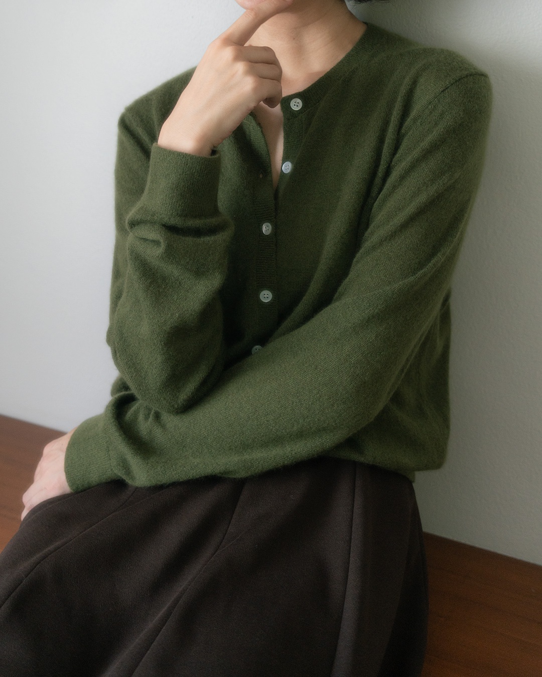 Since it is fundamental, the material is important.<br> Mulberry Silk Cashmere Cardigan