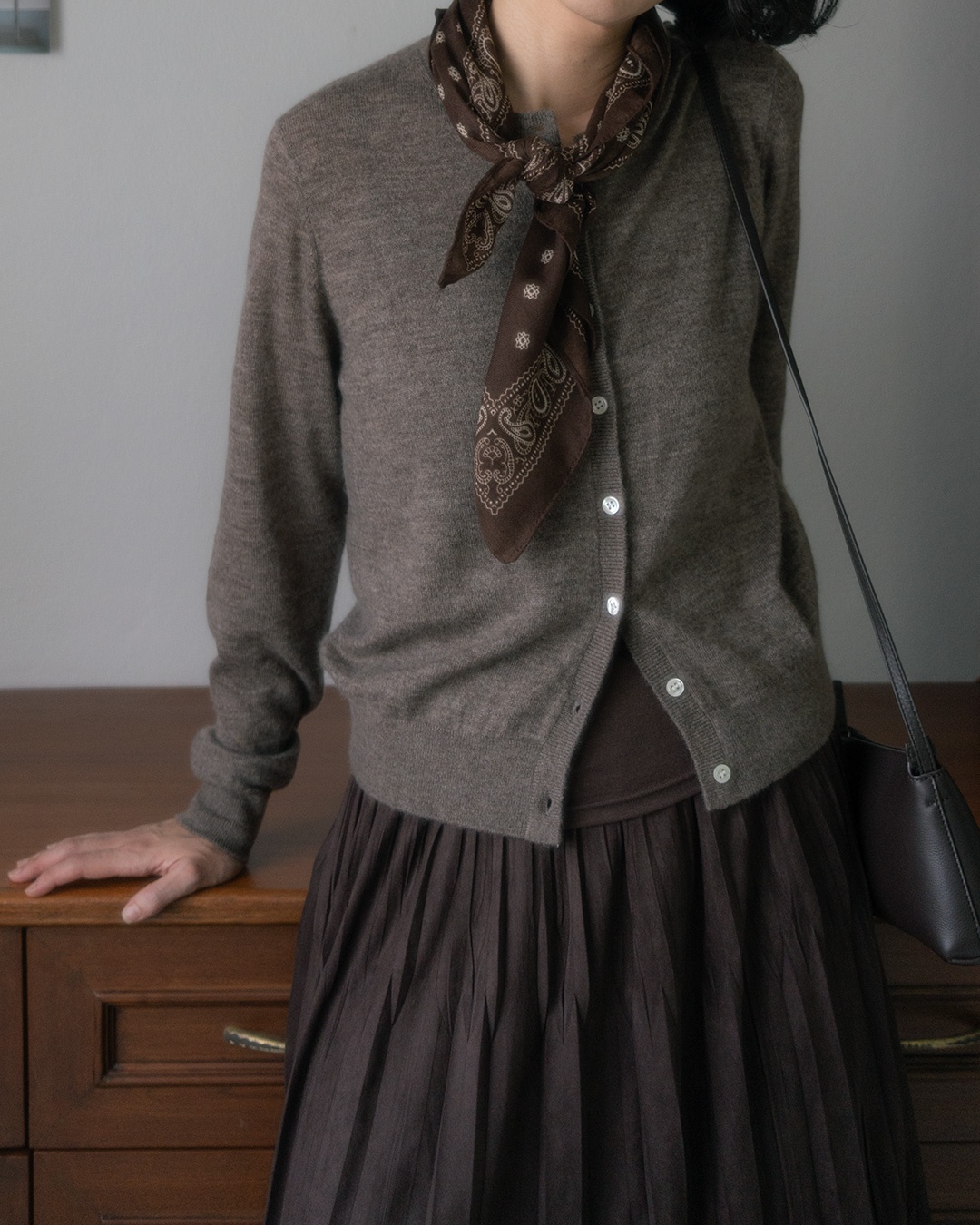 Since it is fundamental, the material is important.<br> Mulberry Silk Cashmere Cardigan