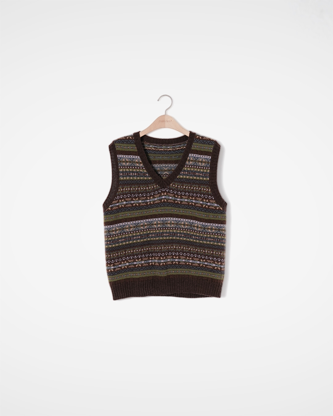 Keep the shirt simple, but your taste diverse<br> Multicolor V-Neck Knit Vest